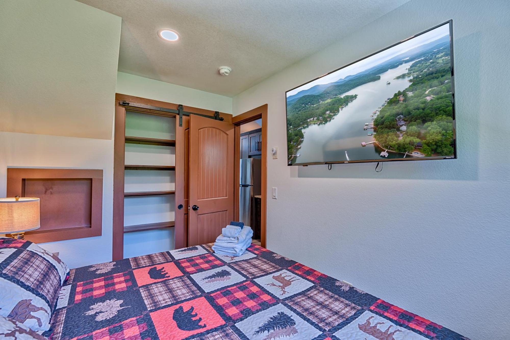 Retreat On The Lake Hiawassee Exterior photo